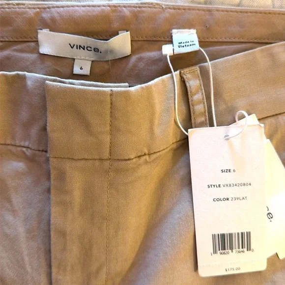 Vince Shorts - Picture 2 of 4